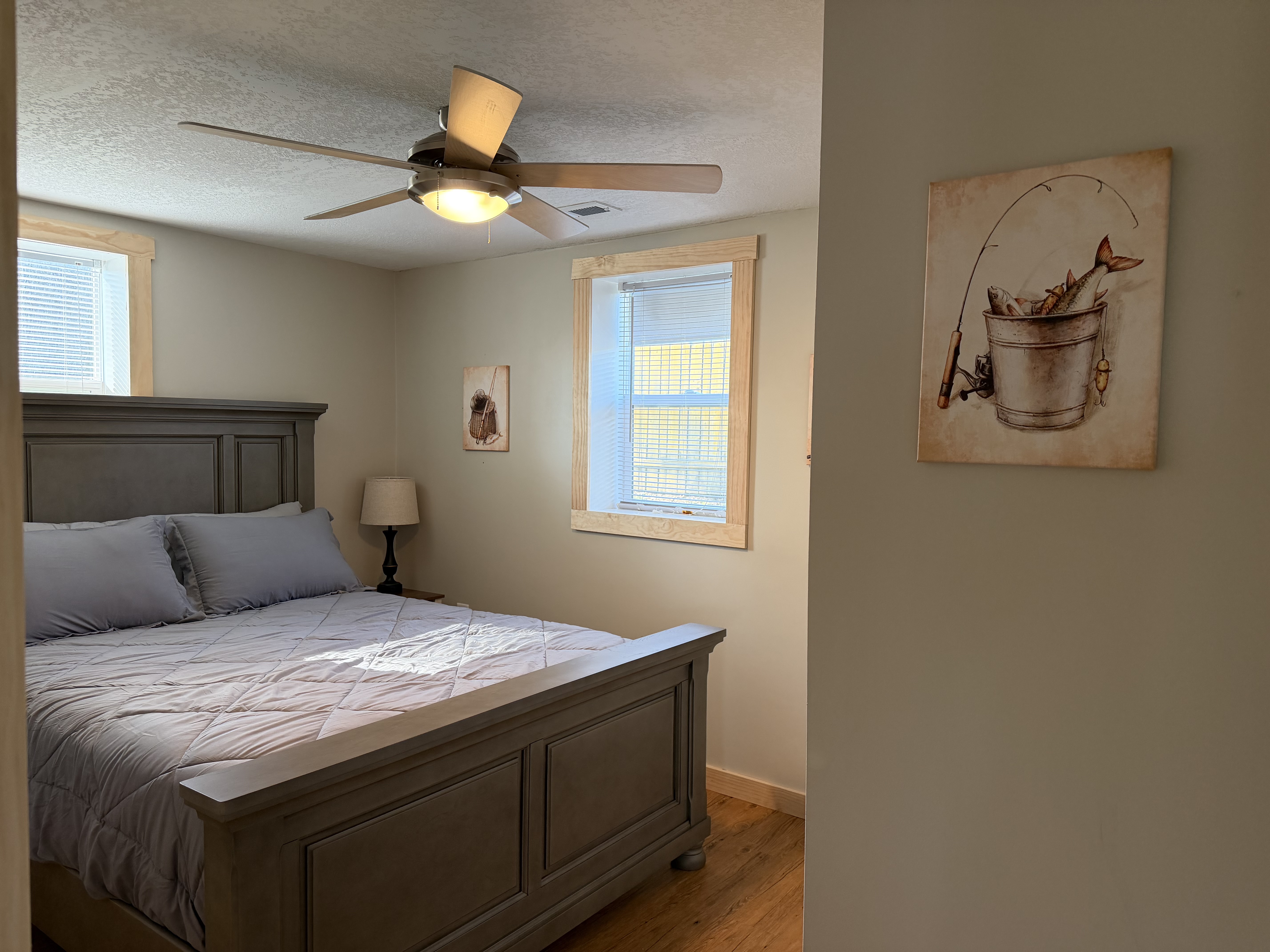 Lake Mattoon Hideaway – bedroom 2